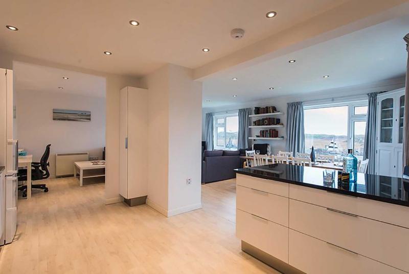 ty deryn trearddur bay